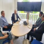 ឯកឧត្តម​ទេសរដ្ឋមន្រ្តី​ បាន​ជួប​ពិភាក្សា​ការងារ​អំពី​ស្ថានភាព​នៃ​ការ​គាំទ្រ​ថវិកា​របស់​មូលនិធិ​សកល​ជាមួយ​លោក​ Mark​ Edington​ នាយក​ខាង​ផ្តល់​ហិរញ្ញប្បទាន​នៃ​មូលនិធិ​សកល​(Head​ of​ Grant​ Management)​ និង​លោក​ Urban​ Weber​ នាយ​ផ្នែក​ផល​ប៉ះពាល់​កម្រិត​ខ្ពស់​នៅ​អាស៊ី​(Head​ of​ Department​ -​ High​ Impact​ Asia)​ នៅ​ទី​ស្នាក់ការ​មូលនិធិ​សកល