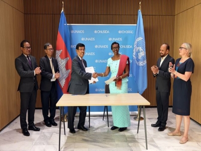PRESS RELEASE Cambodia signs new cooperation agreement with UNAIDS and pledges US$ 100,000 in funding