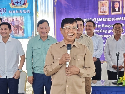 ការពិនិត្យ និងព្យាបាលជំងឺដោយឥតគិតថ្លៃជូនមន្រ្តីរាជការ សិស្សានុសិស្ស ប្រជាពលរដ្ឋ និងបងប្អូន កម្មករ កម្មការិនី